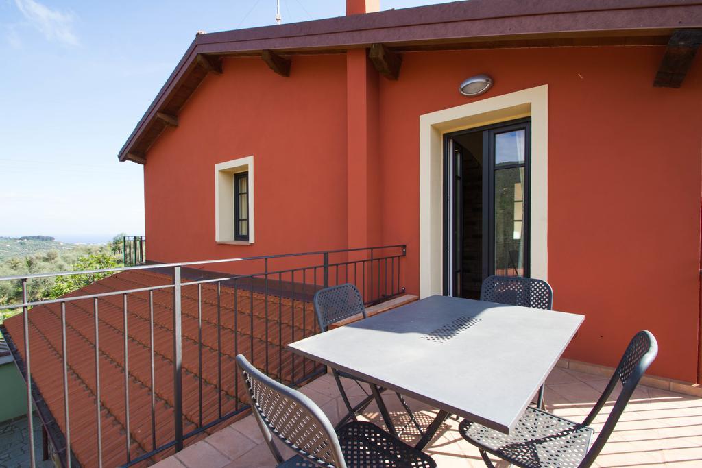 Agriturismo Ada Musso Ss Diano Borello الغرفة الصورة